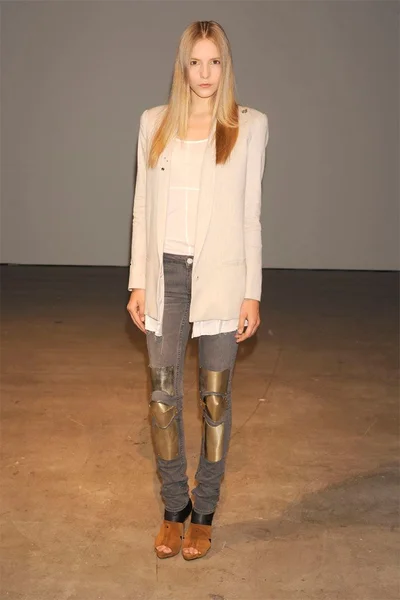 Look 1